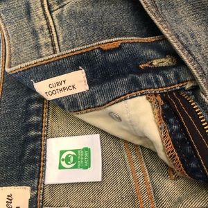 5 pairs of jeans, brand new, no tags. 4 J. Crew, 1 Boden  size 27 and 4